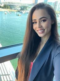 Selena Bryan's Instagram, Twitter & Facebook