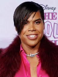 Ej Johnson's Instagram, Twitter & Facebook