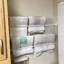 収納 突っ張り棒でゴミ袋 レジ袋を収納 突っ張り棒 収納 収納 タオルラック