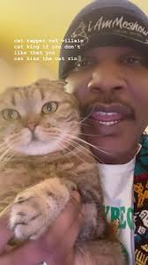 Love the cat people even if they don’t love me back. Have a great day  everyone. Happy Caturday ❤️ #LilParmesan #TheCatRapper #MoGang