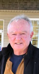 Two candidates vie for city council seat