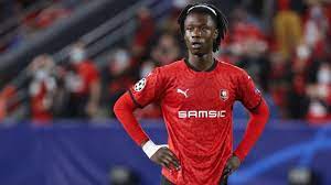 His current girlfriend or wife, his salary and his tattoos. Mercato Stade Rennais At Psg For 100 Million Euros Eduardo Camavinga Is It Reasonable