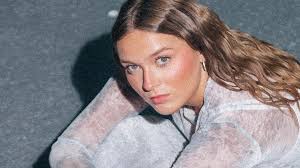 Olivia Booth tour dates & tickets 2025