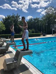Csc Neuhof En Direct De La Piscine D Offenburg Facebook