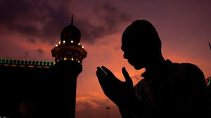 Pada kesempatan ini, umat islam juga dapat memanjatkan doa akhir dan awal tahun baru islam. Baca Doa Akhir Tahun Dan Awal Tahun Lengkap Dengan Bahasa Arab Latin Beserta Artinya Tribun Jakarta