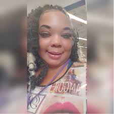 Ok I haven't mentioned this in the group yet because its very hard to talk  about. My profile pic is a pic of me and my daddy he just passed away on