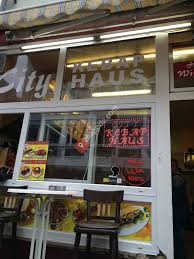Hier gibt es pommes, burger, döner, dönerteller, lahmacun, salate und alle möglichen anderen speisen. City Kebab Haus Russelsheim