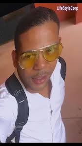 Kenny Bermuda Whitehead (@kennywhitehead08)’s videos with Walk Away