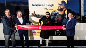 Die situation in den zielmärkten ändert sich täglich, die künftige entwicklung der pandemie ist schwer einzuschätzen. Ein Schweizer Zug Namens Ranveer Singh Travel Inside