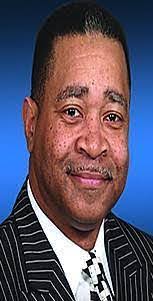 Dwight Steele's Instagram, Twitter & Facebook