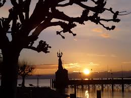 Sonnenaufgang In Konstanz Am Bodensee Bodensee Konstanz Alpen