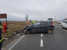 Află suma amenzii și punctele de penalizare ce se aplică în caz de încălcare a regulilor codului contravențional. Update Dn2 E85 Accident Rutier Cu Trei Victime Pe Raza LocalitÄÈii Garoafa Un OfiÈer Din Cadrul Ipj Vrancea Implicat