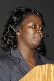 Crystal Simmons's Instagram, Twitter & Facebook