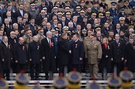 Se pare însă că acest 1 decembrie nu va fi unul al. Parada De 1 Decembrie Iohannis Si Tudose La Tribuna OficialÄƒ 3 500 De Militari Cu 350 De Mijloace Tehnice Au Participat La Defilarea De Ziua NaÅ£ionalÄƒ A Romaniei Galerie Foto Video