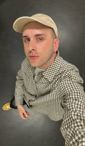 Bike am still single searching for who to be my love