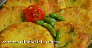 Bagi kamu pencinta keju, harus mencoba resep perkedel ini yang bikin. Blog Diah Didi Berisi Resep Masakan Praktis Yang Mudah Dipraktekkan Di Rumah Resep Masakan Indonesia Resep Ide Makanan