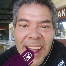 El diputado Raúl Chamagua afirmó: “También, como católico, creo que fue una  decisión personal que evidentemente no representa a la Iglesia”, en  referencia a las declaraciones del arzobispo sobre el rechazo a