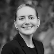 Alexandra Harrington's Instagram, Twitter & Facebook