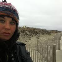 Jenny Isaacs's Instagram, Twitter & Facebook