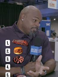 Vince Wilfork — football master & GRILL MASTER 😤 #bbqtiktok  #newenglandpatriots