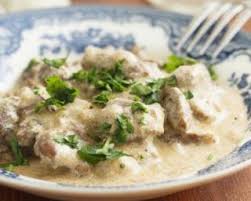 Recette De Geschnetzeltes Suisses Ou Emince De Veau Leger Aux Champignons Recette Emince De Veau Recettes De Cuisine Recette