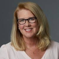 Amanda Luckman's Instagram, Twitter & Facebook