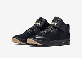 6385a highway 40 west, columbia, missouri. Lebron James Nike Air Akronite Releases In Black Gold Sneakernews Com