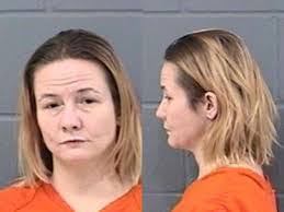 Katrina Comer's Instagram, Twitter & Facebook