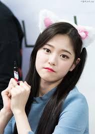 Hyunjin Loona Kpop Girls Just Girl Things Korean Girl Groups