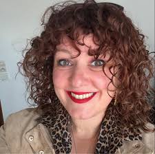 Nous avons appris avec une immense tristesse le décès de Solange dont le  mari Vivien Simonnet nous avait inspiré le sujet dans Rose Magazine "Ma  femme ma bataille". Vivien nous a demandé