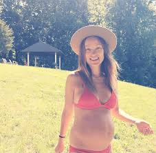 She won a bronze medal in the 90+ category. An Appreciation Of Olivia Wilde S Instagram Account Vogue