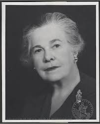 Ella Nolan's Instagram, Twitter & Facebook