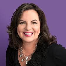 Gretchen Dobbs's Instagram, Twitter & Facebook