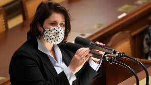 „je to číslo, kterého se držíme, je podpořené makroekonomickou predikcí ministerstva financí, řekla jana maláčová s tím, že jde o. Ministryne Malacova Chce Rousky I Pro Zdravotne Postizene Barrandov Tv