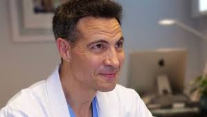 Doctor comparte eficaz técnica para convertir el trabajo en oración