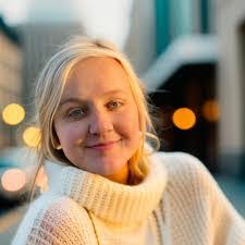 Johnna Williams's Instagram, Twitter & Facebook