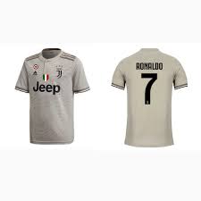 Cristiano ronaldo's juventus jersey sold over 520,000 units in one day: Official Youth Juventus Ronaldo Away Jersey Cf3506 Tdot Italians