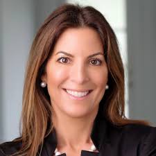 Debbie Gordon's Instagram, Twitter & Facebook