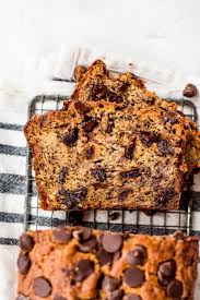 Chocolate Chip Banana Bread In 2020 Chocolate Chip Banana Bread Super Moist Banana Bread Banana Bread Recipes