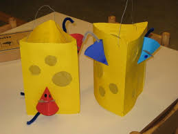 Laterne Selber Basteln 26 Kreative Und Simple Bastelprojekte Fur Kinder Stmartin Lampion Elefant Cr Maus Basteln Kinder Basteln Laternen Laternen Basteln