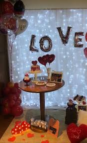 Não precisa necessariamente gastar um schiapão, mas decorar dessa. Decoracao Para Dia Dos Namorados 70 Ideias E Videos Cheios De Amor