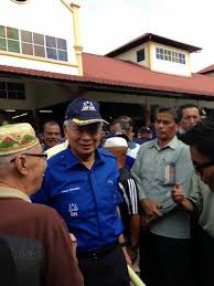 Saya pun singgahlah ke bazar ramadan kuala kangsar di arena square ni. Kawan Pekan On Twitter Ds Najib Razak Di Perhimpunan Rakyat 1 Malaysia Di Arena Square Kuala Kangsar Pagi Ini Najibrazak P085pekan 1m4u Http T Co G6oub5dnwu