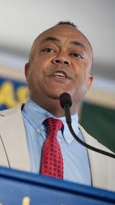 Gubernatorial candidate Robert Shuler-Smith