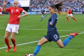 Elas perderam a batalha, mas esperam não ter perdido a guerra do equal pay (pagamento igual aos homens) e. Jogadoras Da Selecao De Futebol Feminino Dos Eua Processam Federacao Por Discriminacao De Genero