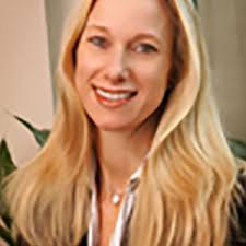 Cara Goldstein's Instagram, Twitter & Facebook