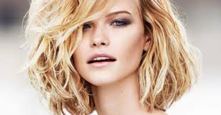 .mi long dégradé effilé haircuts) earlier mentioned is usually labelled using: Coupe Carre Degrade Idees Pour Une Coiffure Tendance