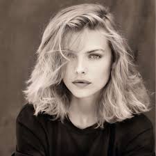 Michelle Pfeiffer (1985) was so pretty!! Still is!🤩