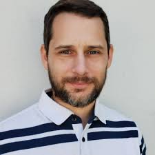 Andreína Leocatta (ella/she)