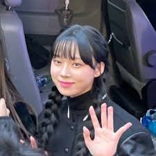 Without the beauty filter, the true face value can't be hidden. Netizens Have Mixed Reactions To Aespa Winter S Visual In Unedited Photos Kbizoom