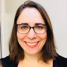 Larissa Back (@LarissaEBack)